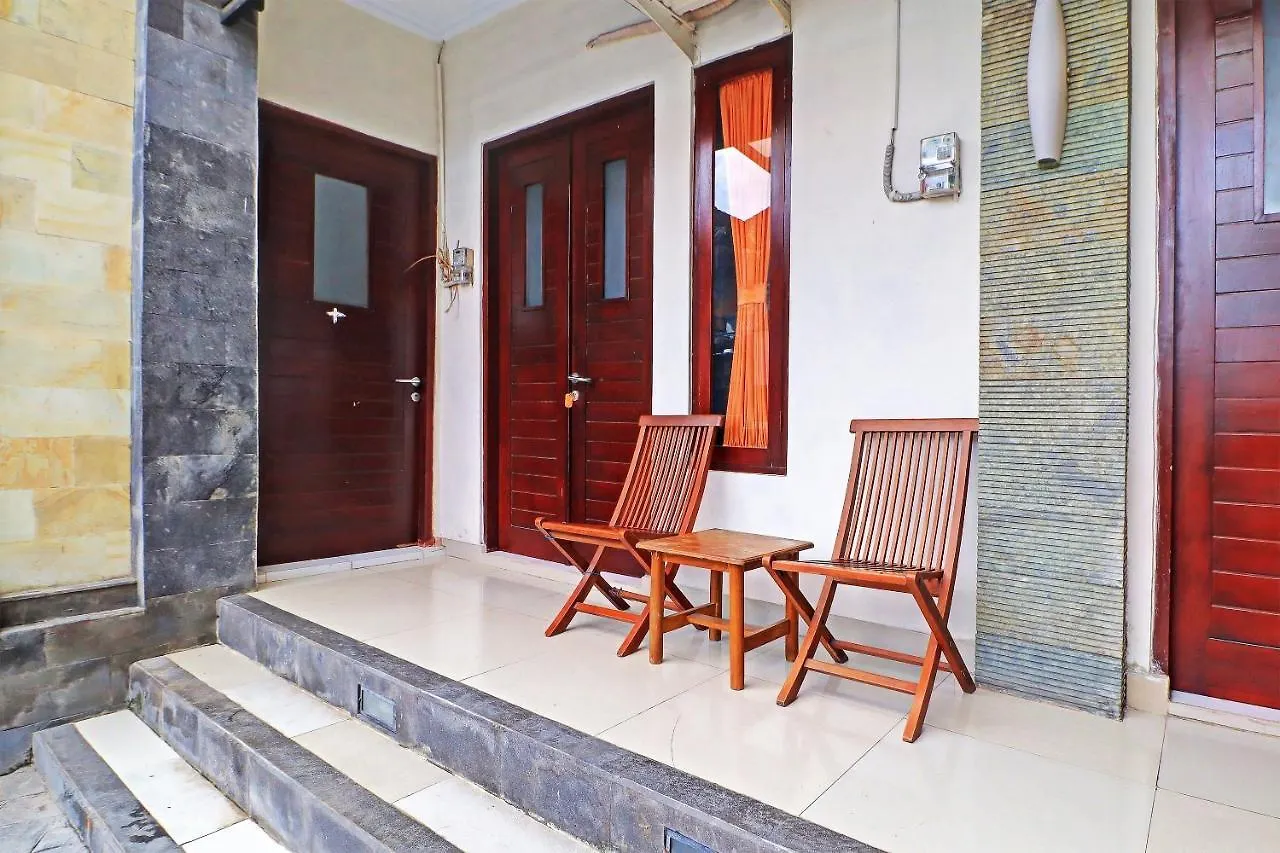 Oyo 91933 Puri Gana Residence Denpasar