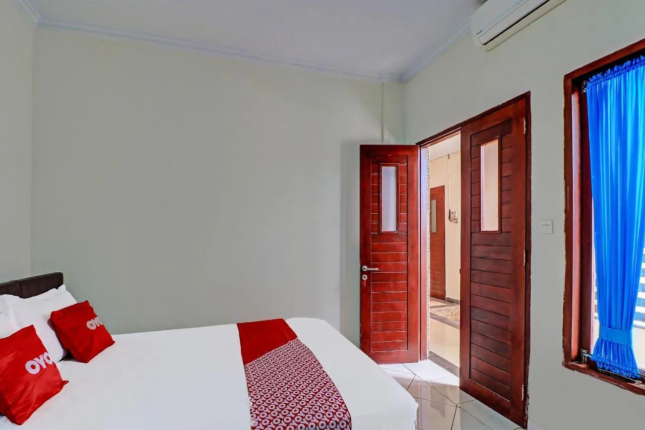 Oyo 91933 Puri Gana Residence Denpasar  Hotel